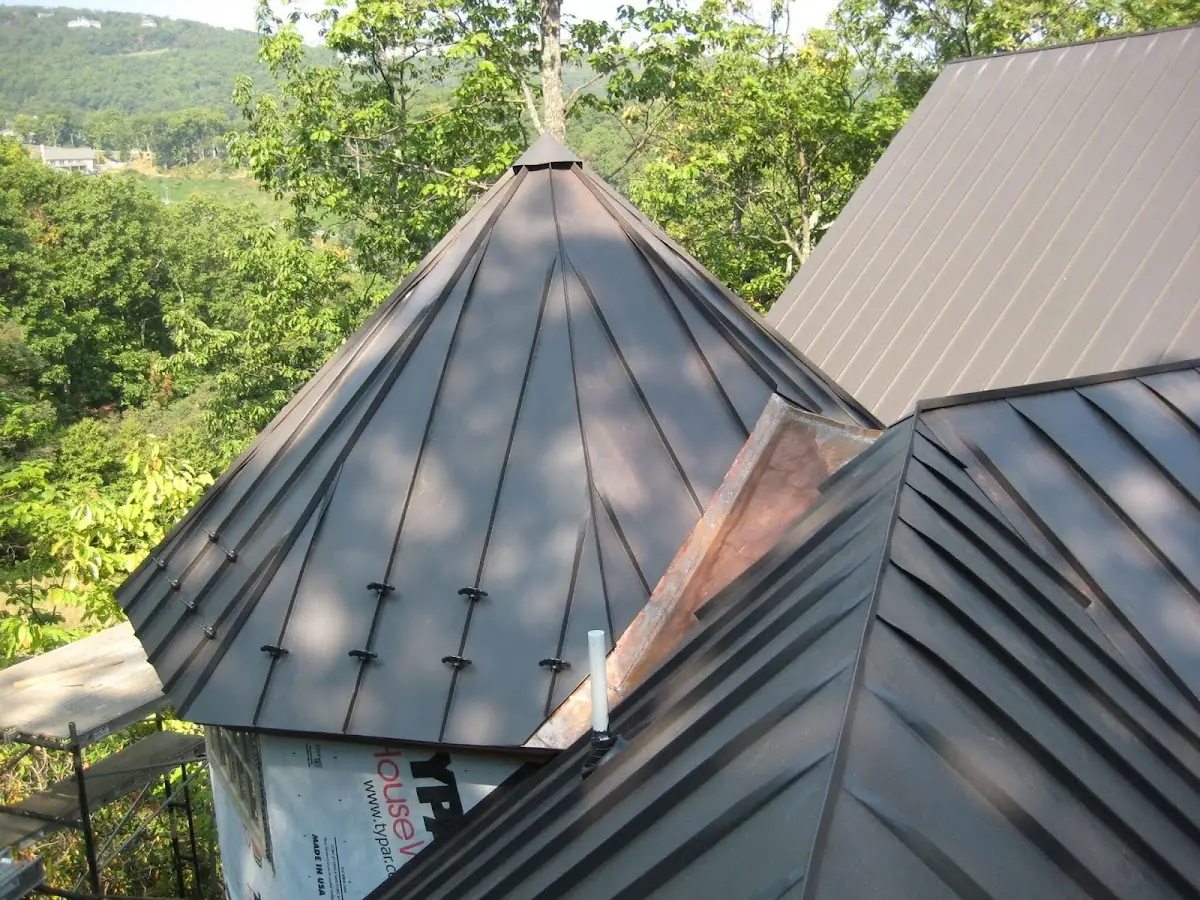 Professional Roof Tarp Installation by Craftsman Roofing in Berkeley Place